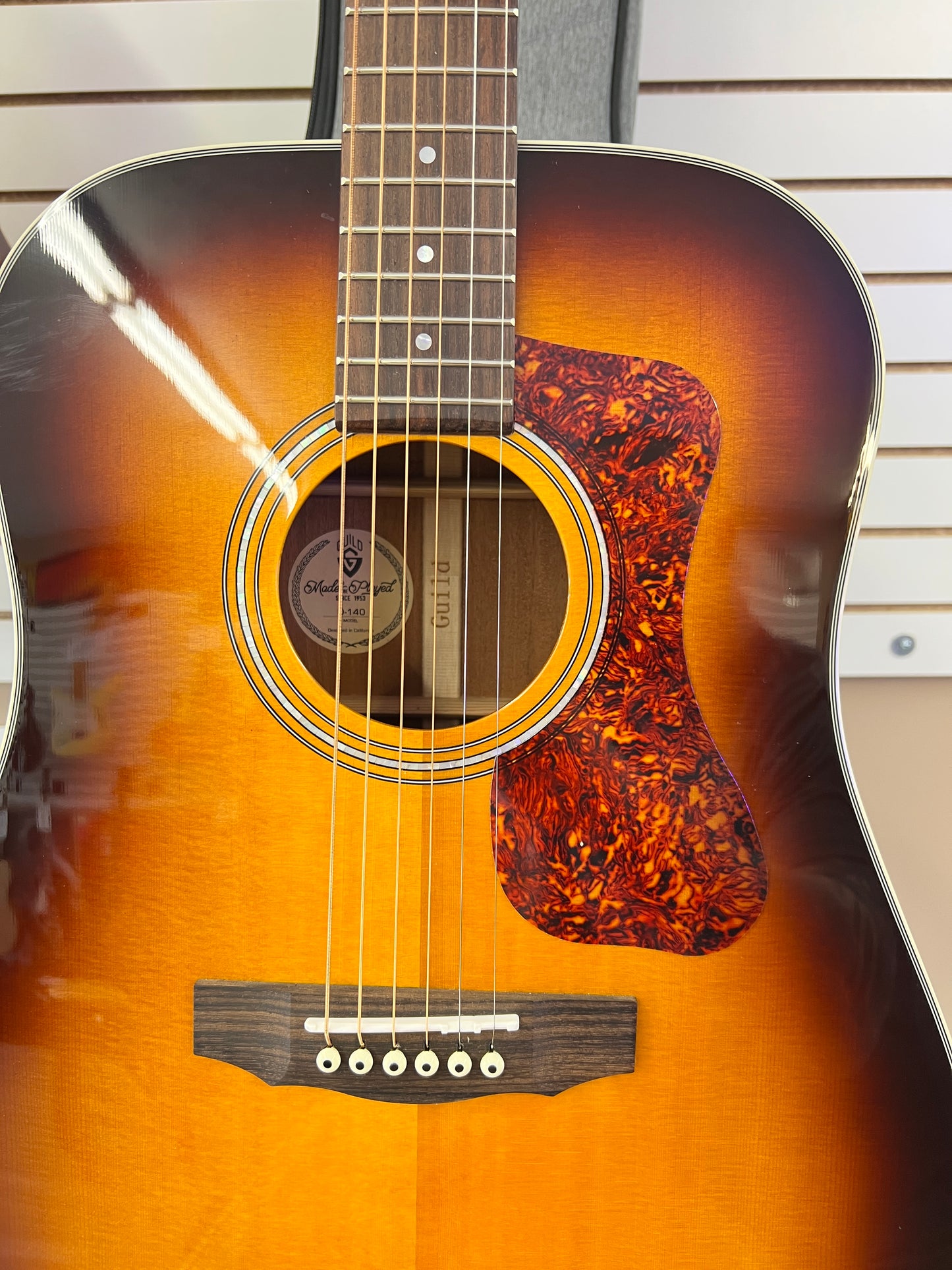 Guild D-150