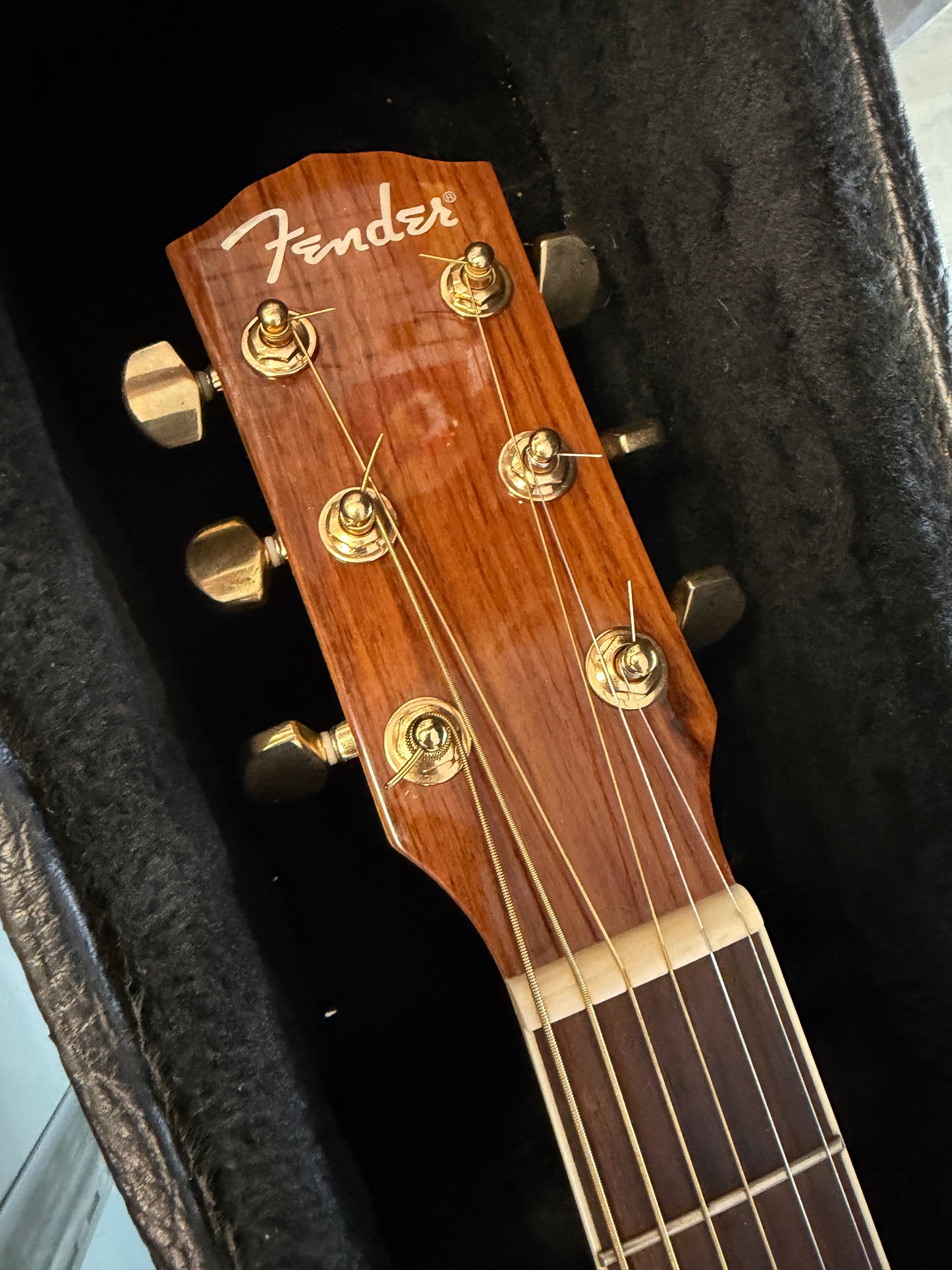 Fender CJ-290S Acoustic Guitar