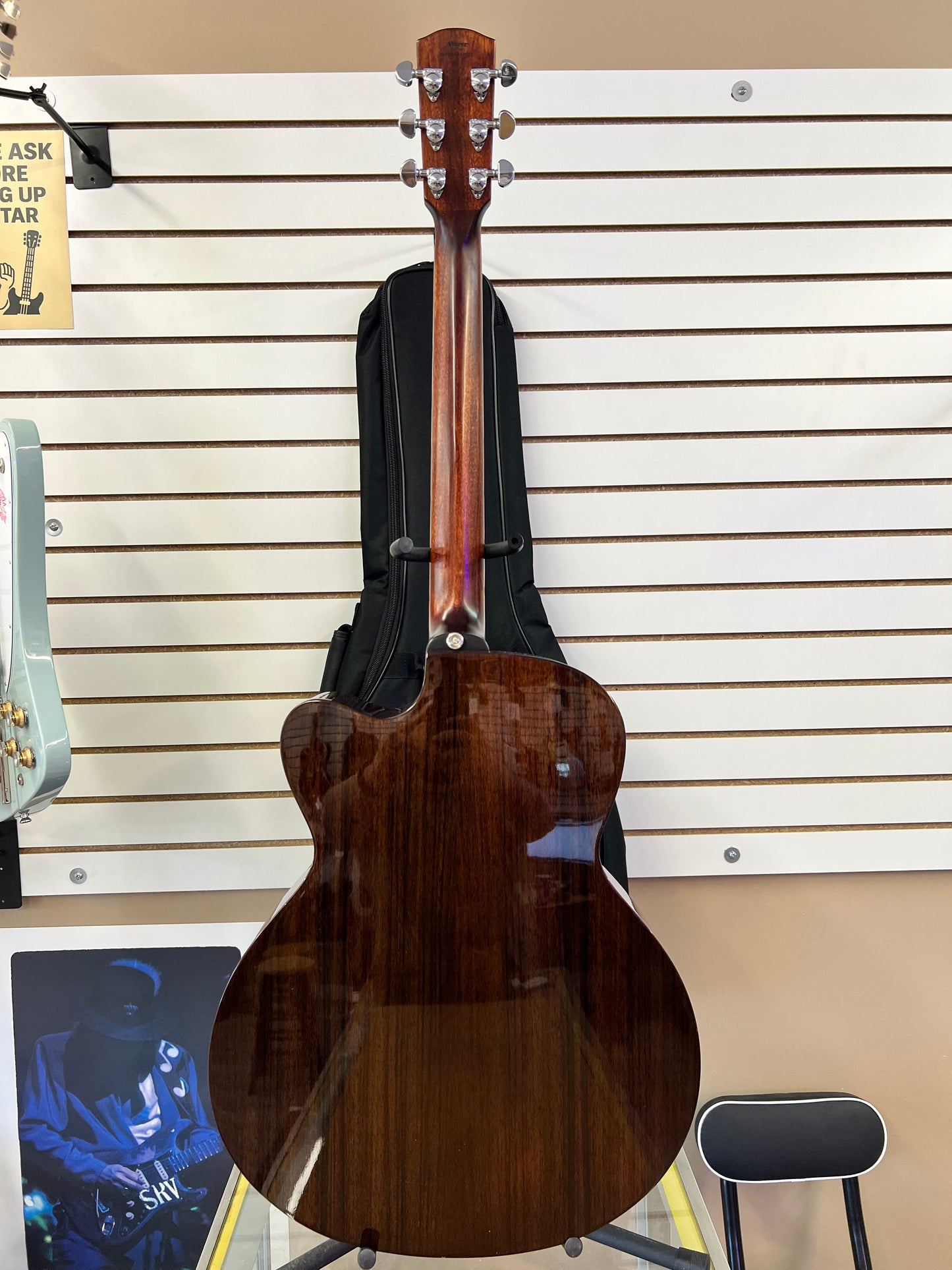 Alvarez ABT610CEARSHB Baritone Acoustic Guitar