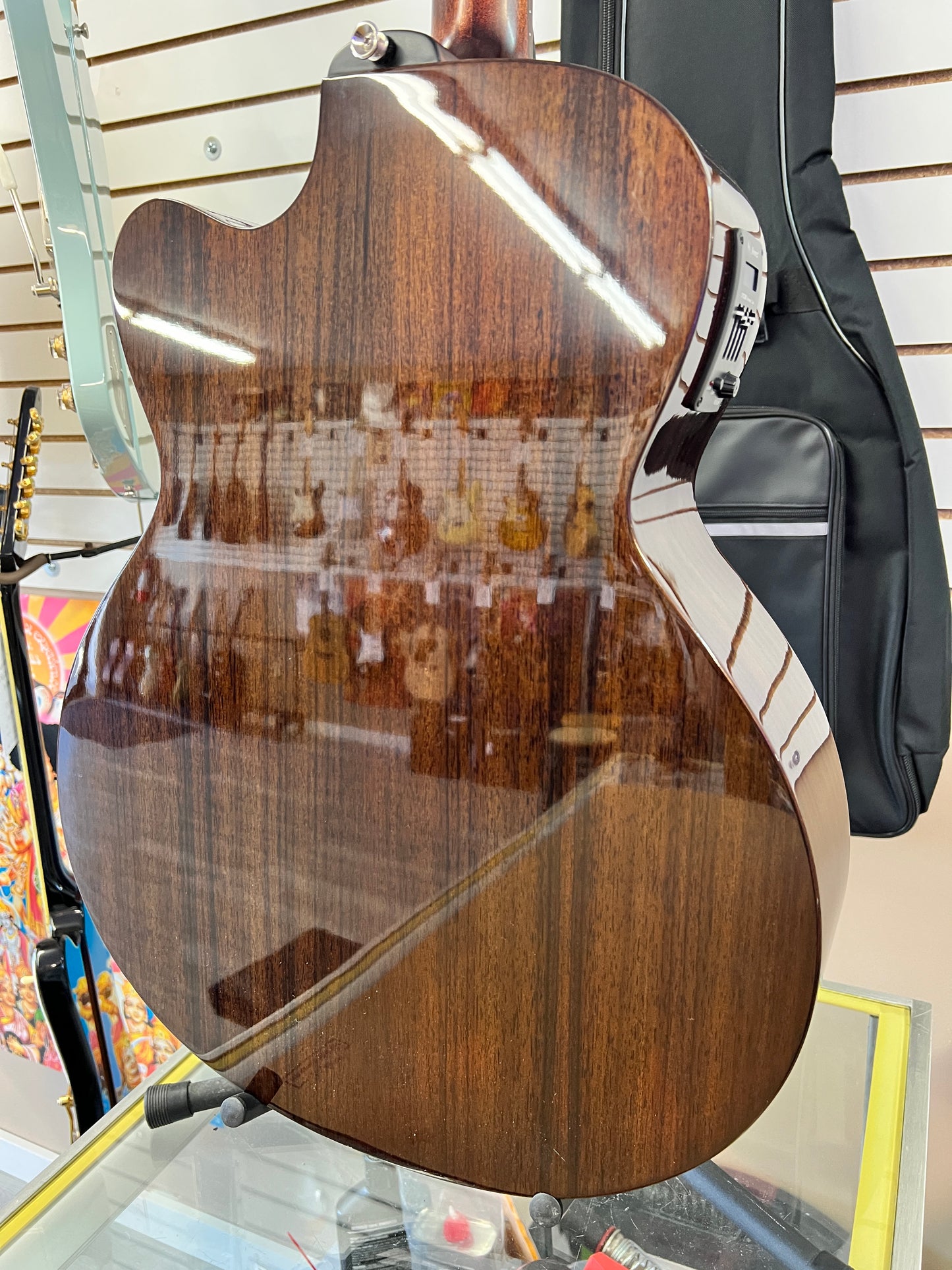 Alvarez ABT610CEARSHB Baritone Acoustic Guitar