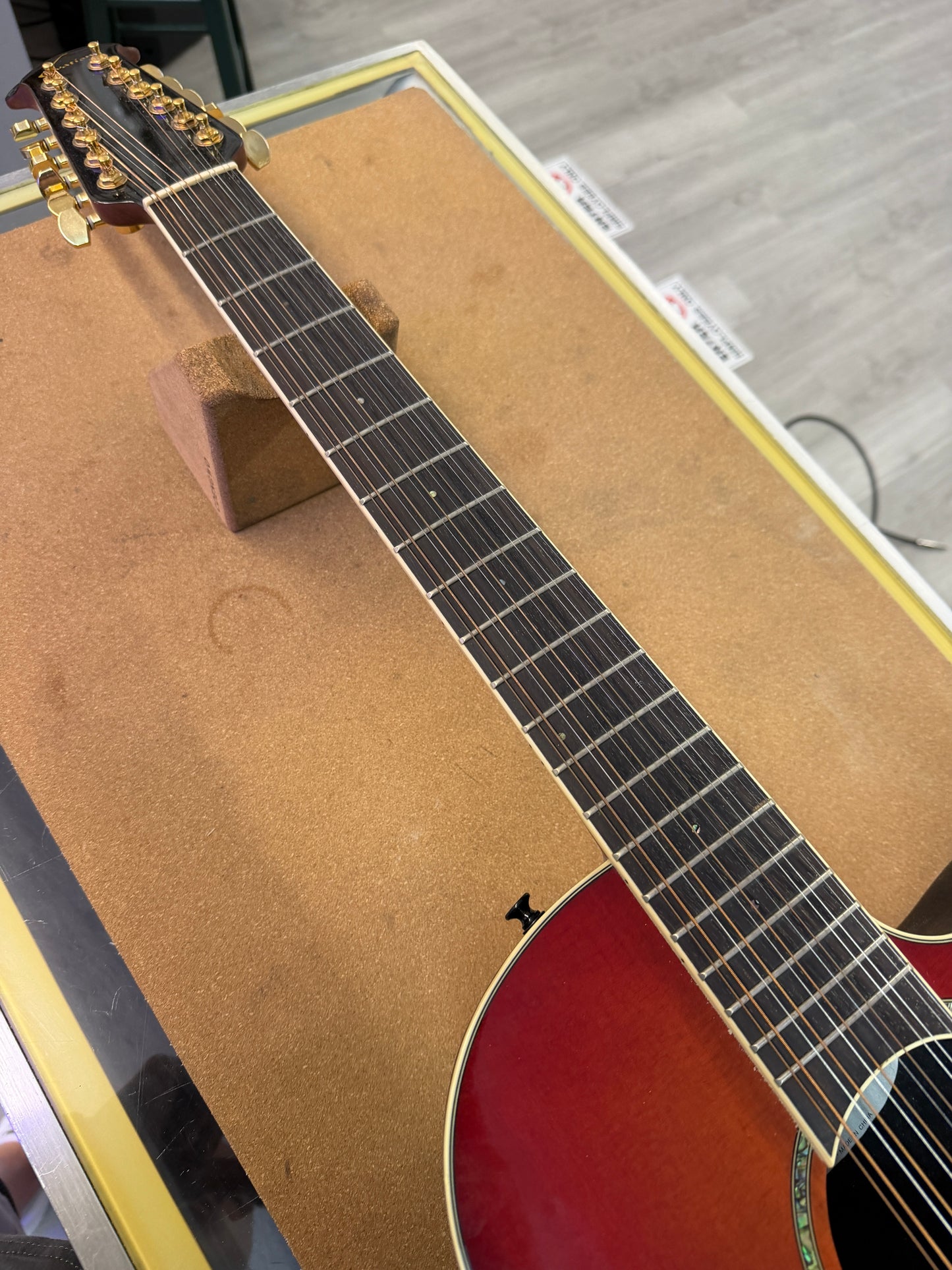 Ovation Celebrity CC245-HB 12-string acoustic-electric