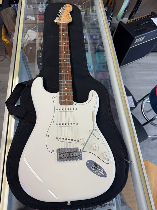 2020 Fender Player Stratocaster