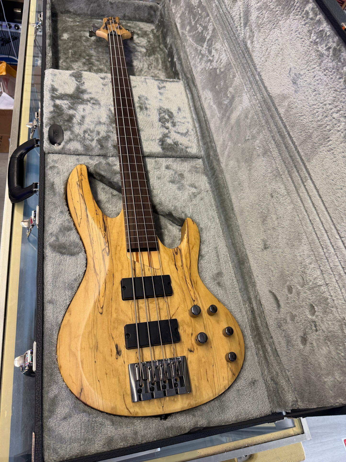 2019 LTD B-204 FL Fretless Bass