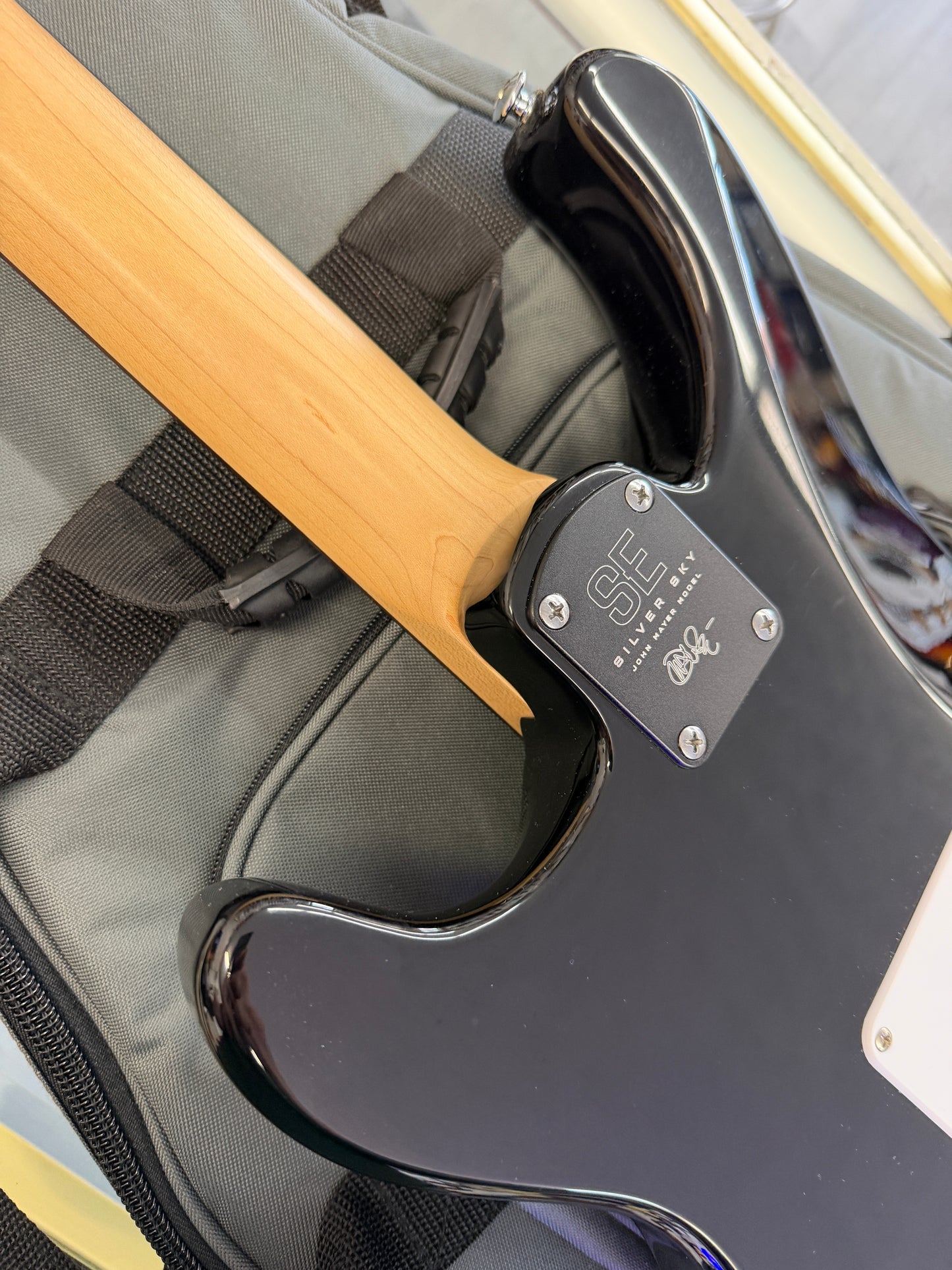2023 PRS Silver Sky SE