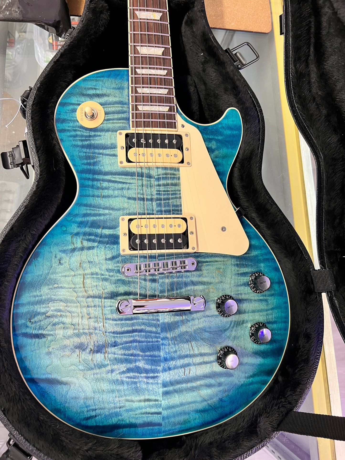 2024 Gibson Les Paul Traditional Pro V