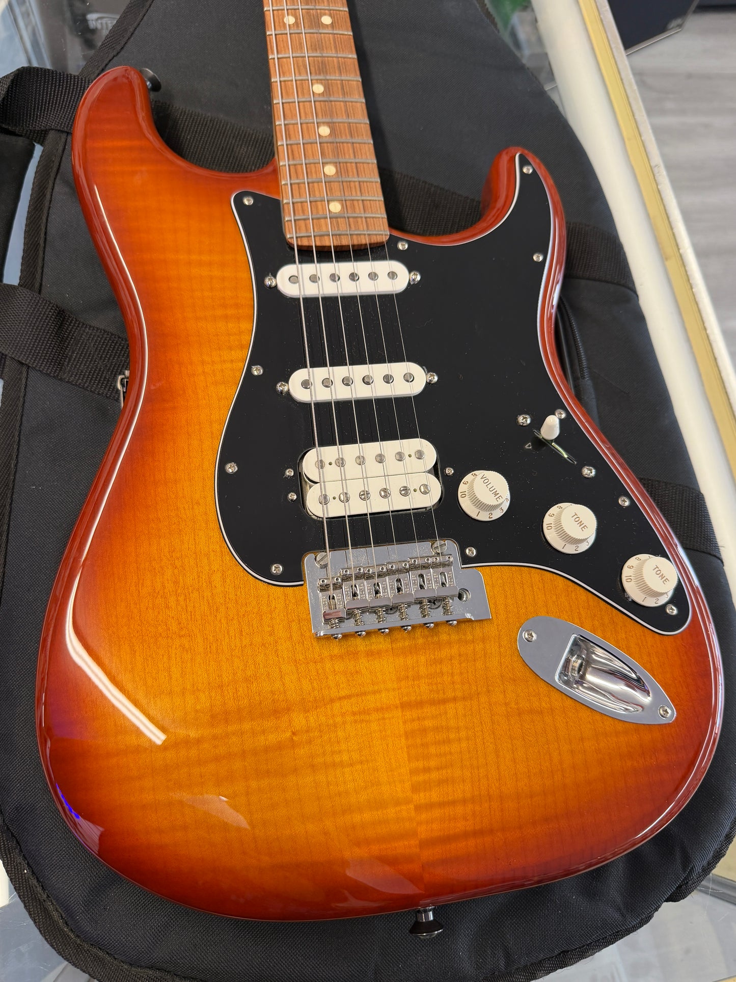 2020 Fender Player Stratocaster HSS Plus Top