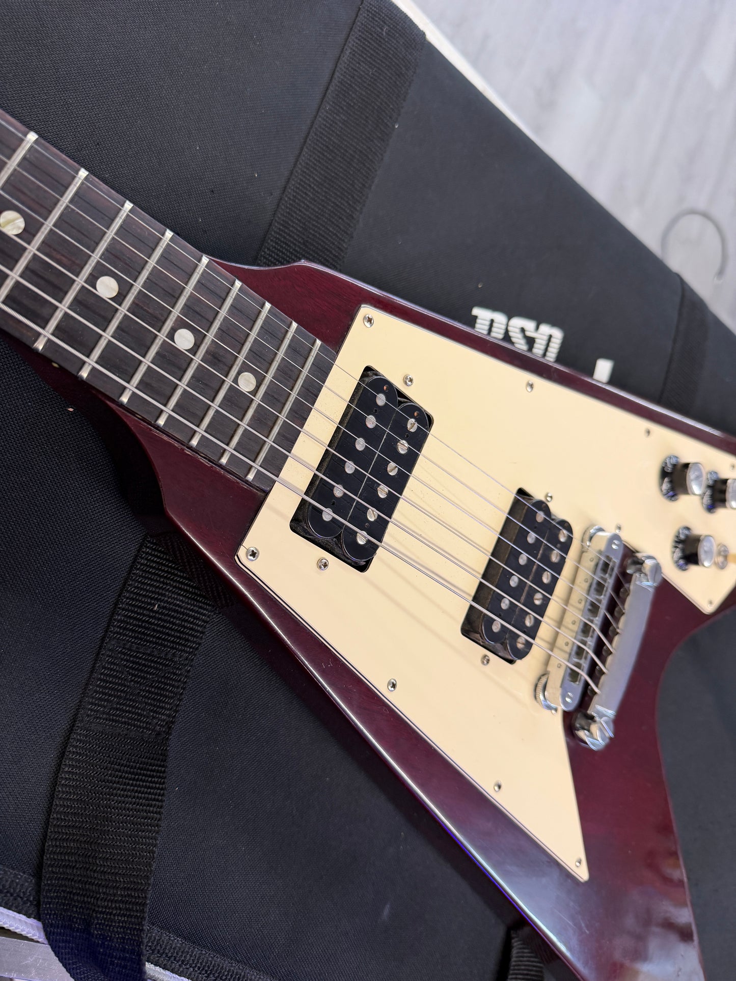 2005 Gibson Flying V Faded Cherry