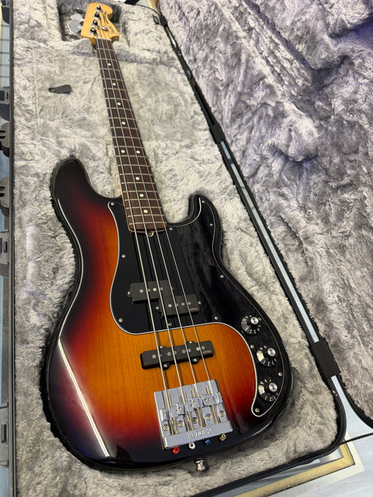 2019 Fender American Performer Precision Bass