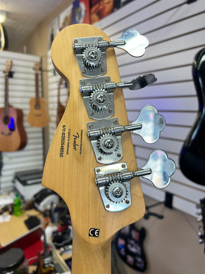 Squier by Fender P-Bass