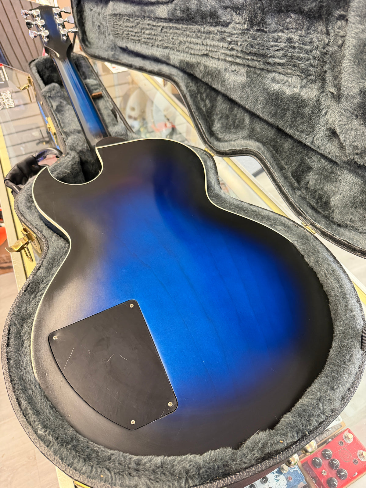 2003 Gibson ES-135 (No F-holes)