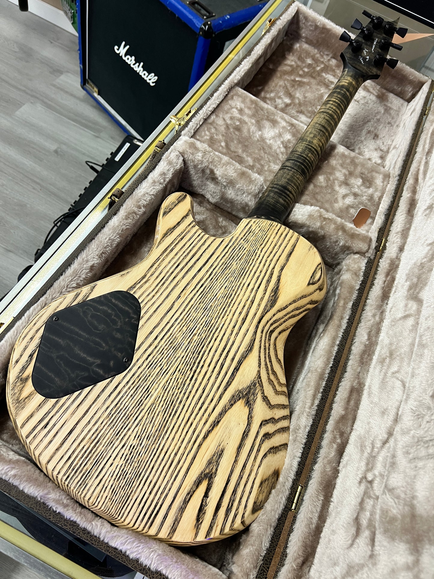 Cruey "The Crow" Singlecut Electric Guitar